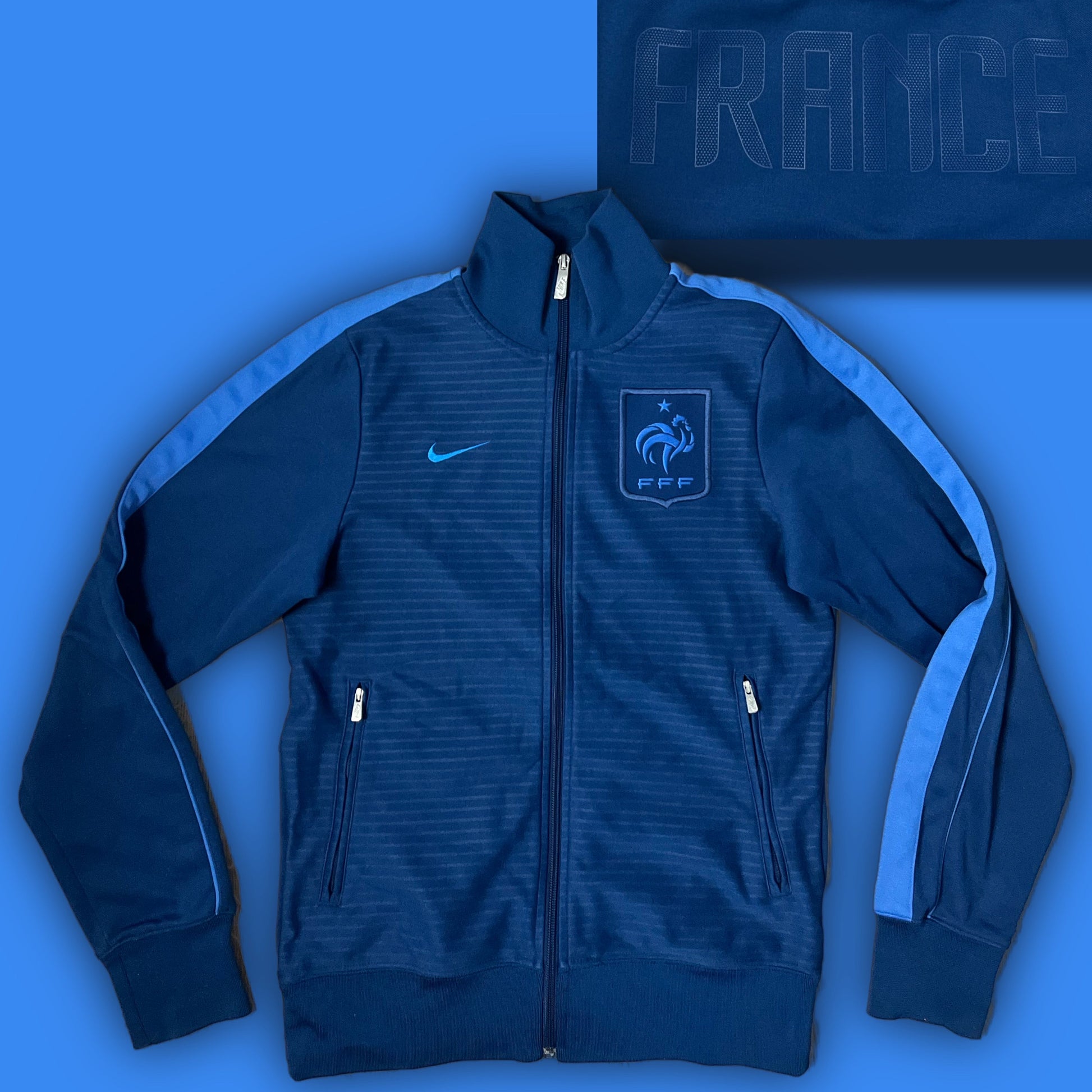 vintage Nike France trackjacket {XS}