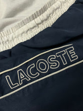 Carregar imagem no visualizador da galeria, vintage Lacoste shorts {XL}
