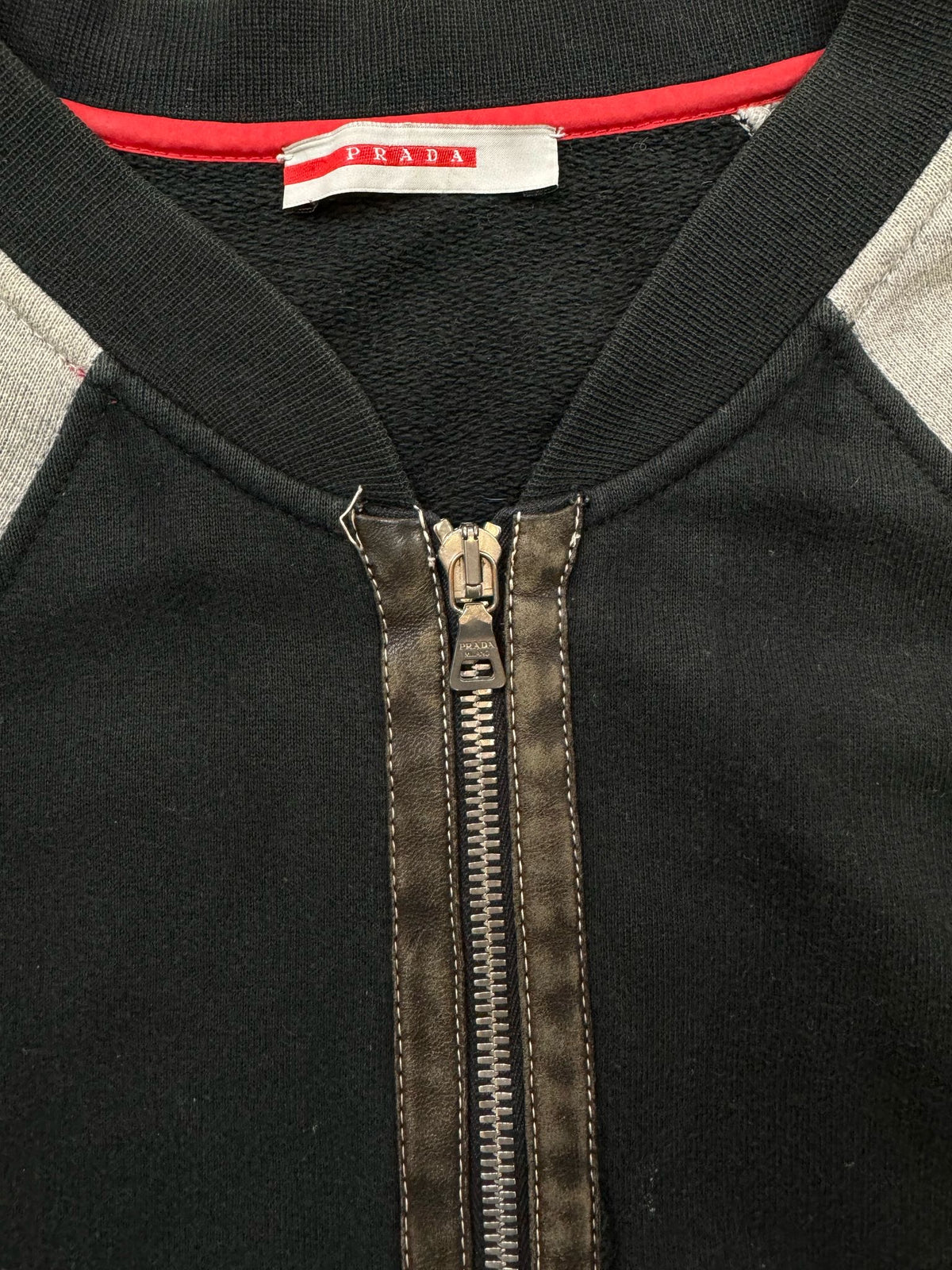 vintage Prada sweatjacket {S}