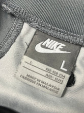 Load image into Gallery viewer, vintage Nike SHOX jersey {XS}
