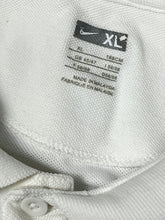 Load image into Gallery viewer, vintage Nike Fc Celtic polo {XL}
