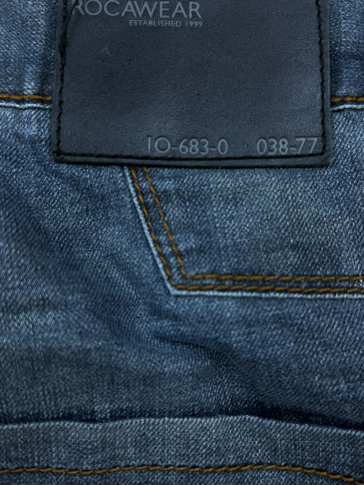 vintage Roccawear jeans {XL}