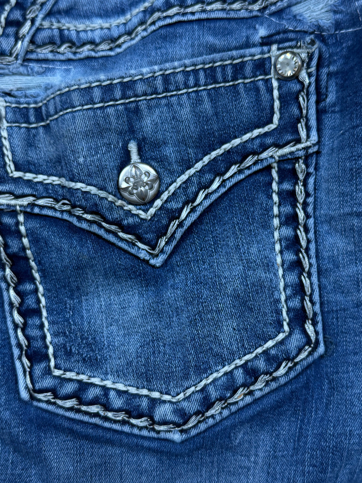 vintage Miss Me jeans {M}