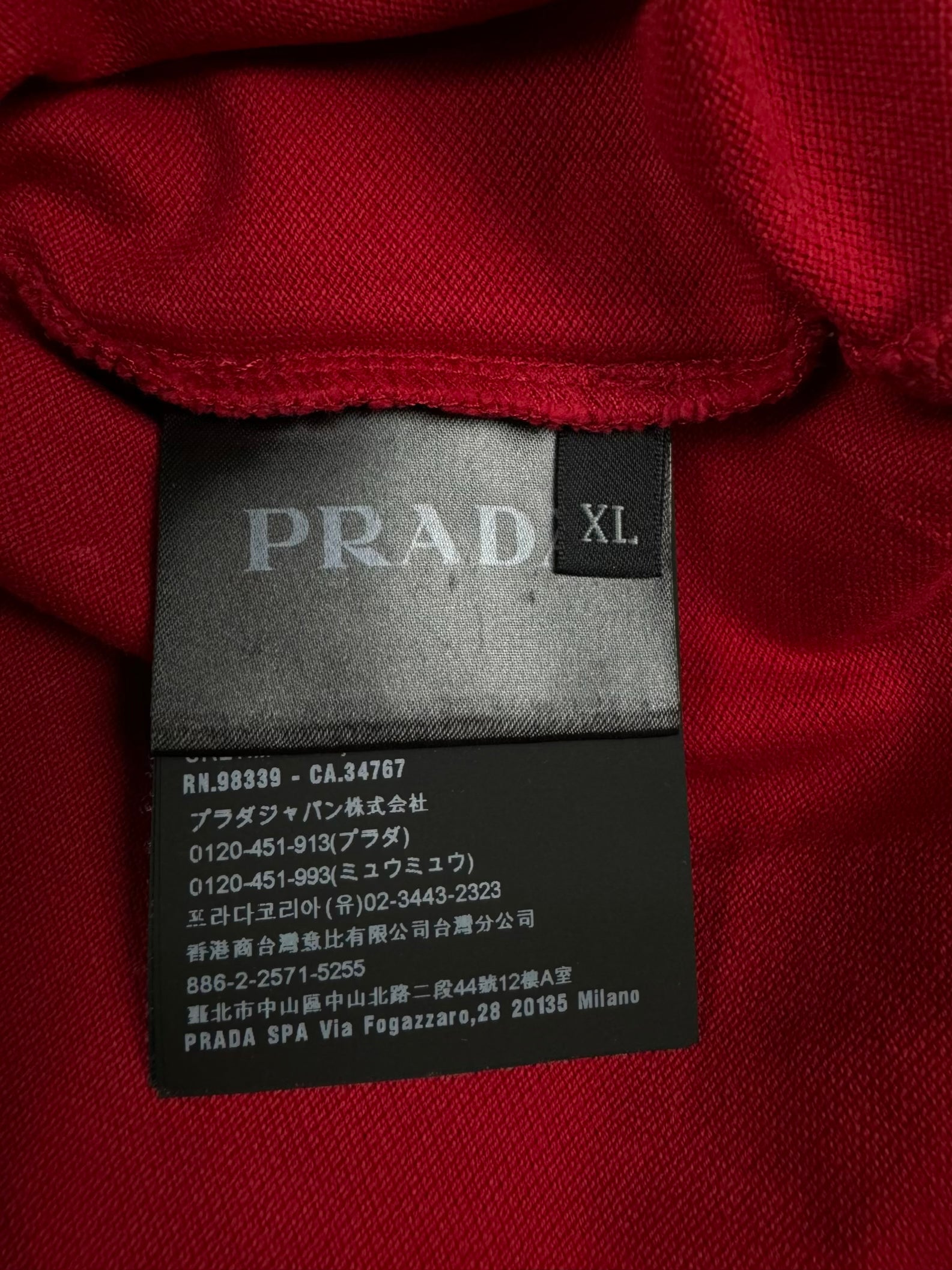 red Prada polo {XL}