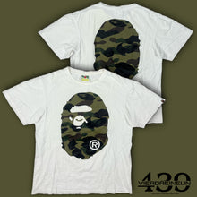 Load image into Gallery viewer, vintage BAPE a bathing ape t-shirt {M}
