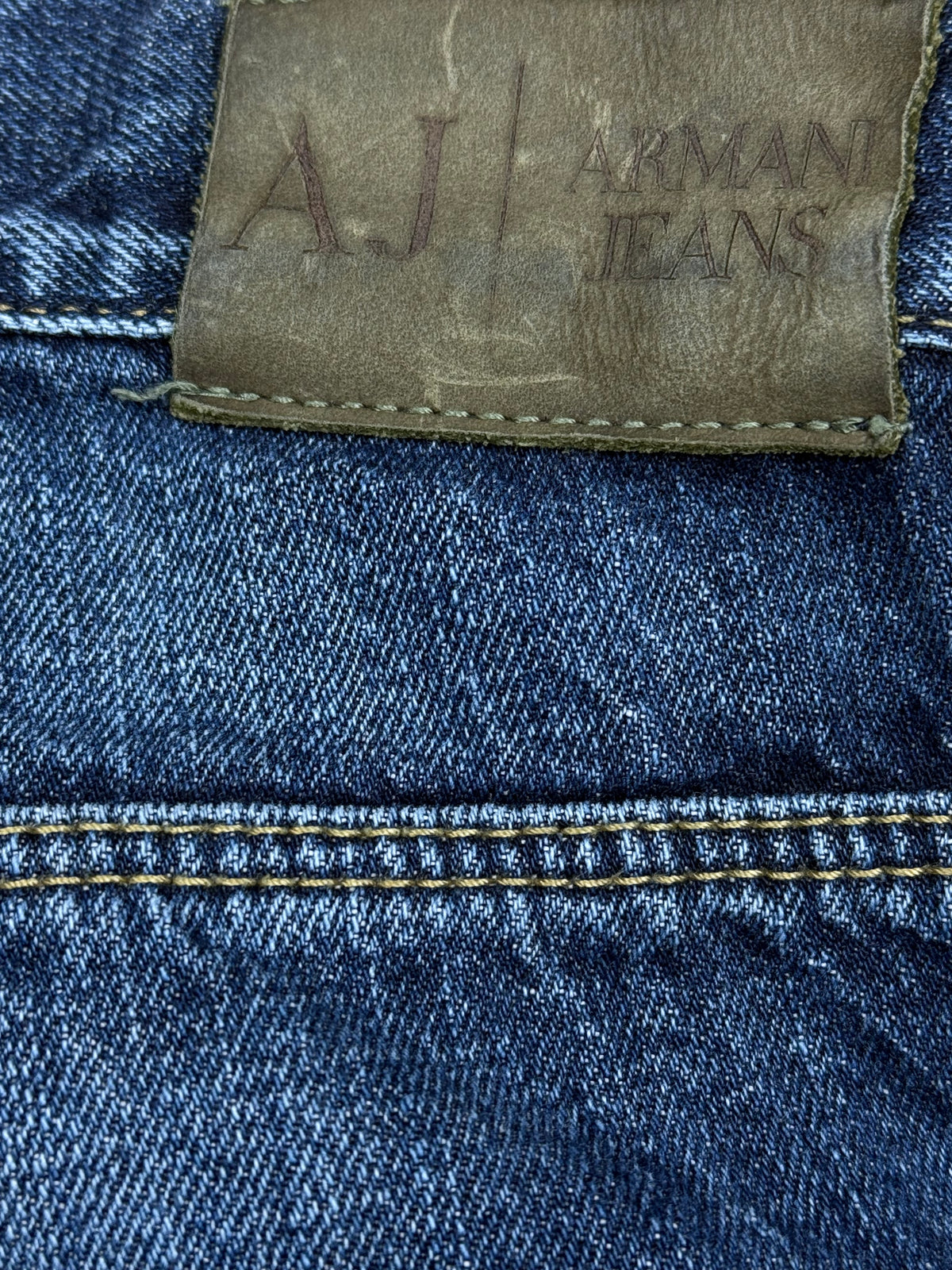 vintage Armani jeans {S}