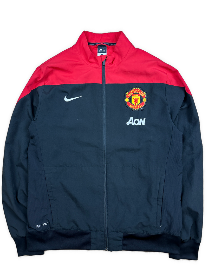 vintage Nike Manchester United windbreaker {L}