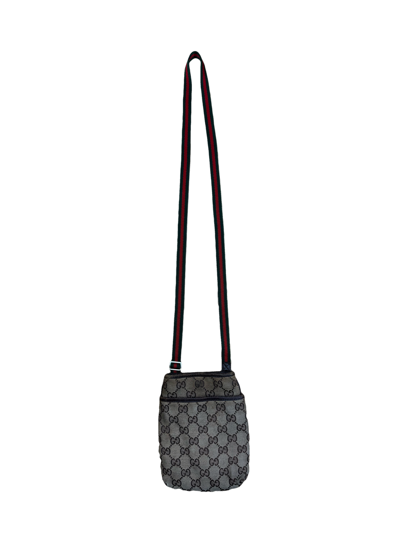 vintage Gucci slingbag