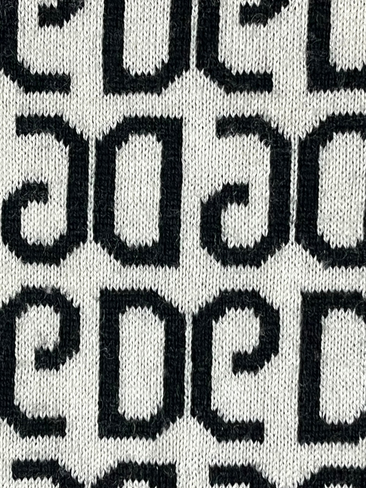 vintage Dolce & Gabbana scarf