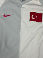 Carica l&#39;immagine nel visualizzatore di Gallery, vintage Nike Turkey 2006 away jersey {S}
