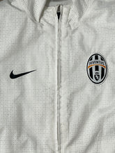 Cargar imagen en el visor de la galería, vintage Nike Juventus Turin windbreaker {S-M}
