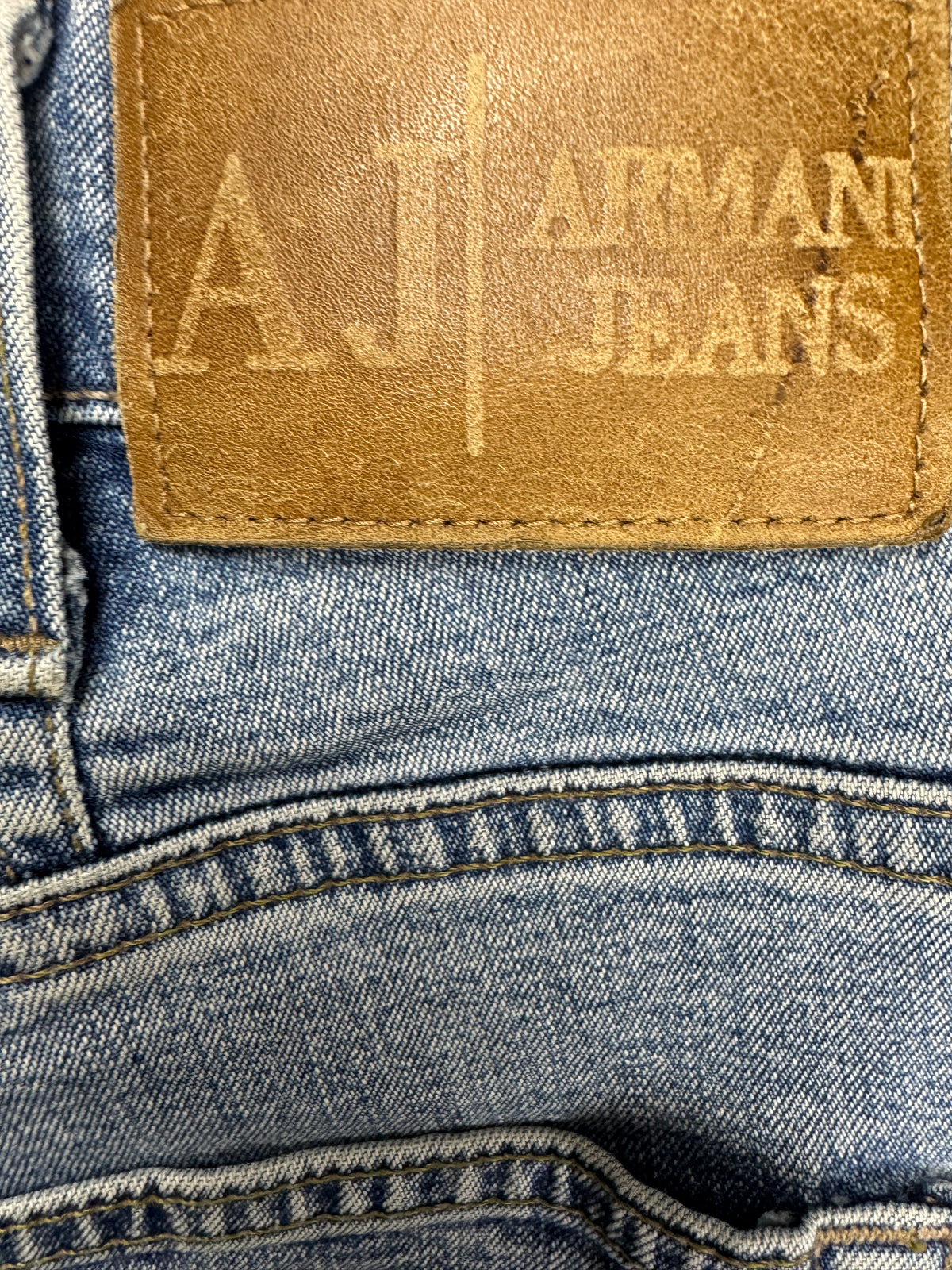 vintage Armani jeans {M}