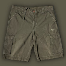 Load image into Gallery viewer, vintage Nike cargo-shorts {M}
