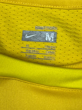 Carregar imagem no visualizador da galeria, vintage Nike Brasil trainingjersey {M}
