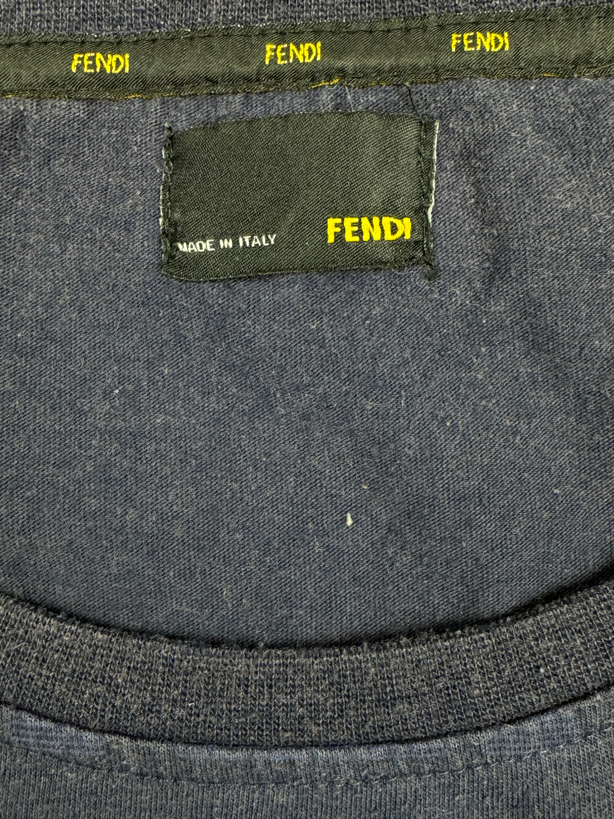 vintage Fendi t-shirt {M}