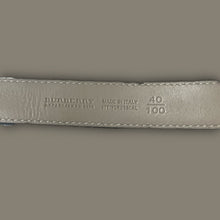 Lade das Bild in den Galerie-Viewer, vintage Burberry belt
