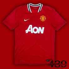 Carica l&#39;immagine nel visualizzatore di Gallery, vintage Nike Manchester United 2011-2012 home jersey {M}
