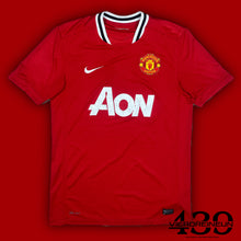 Cargar imagen en el visor de la galería, vintage Nike Manchester United 2011-2012 home jersey {M}
