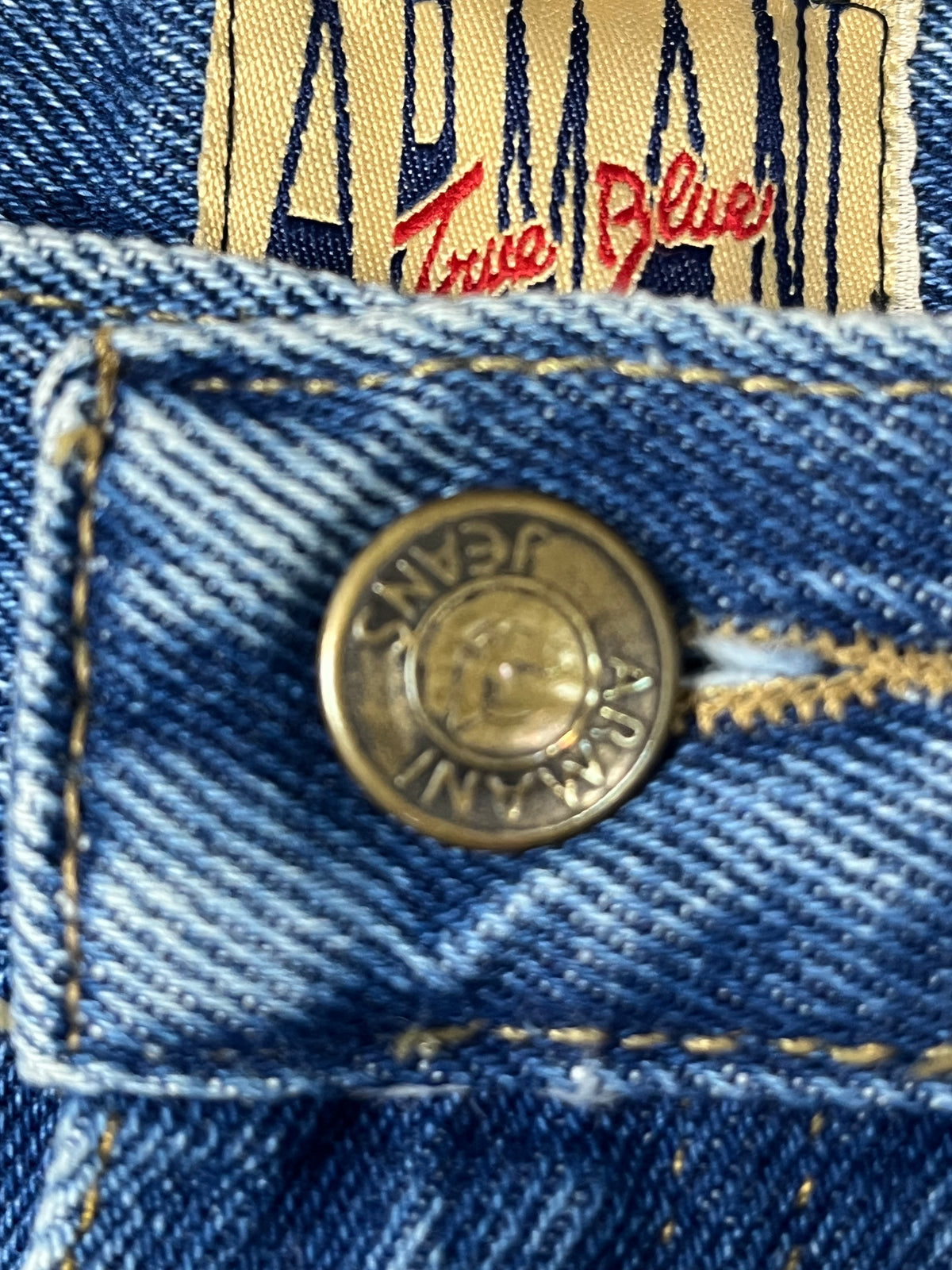 vintage Armani jeans {L}