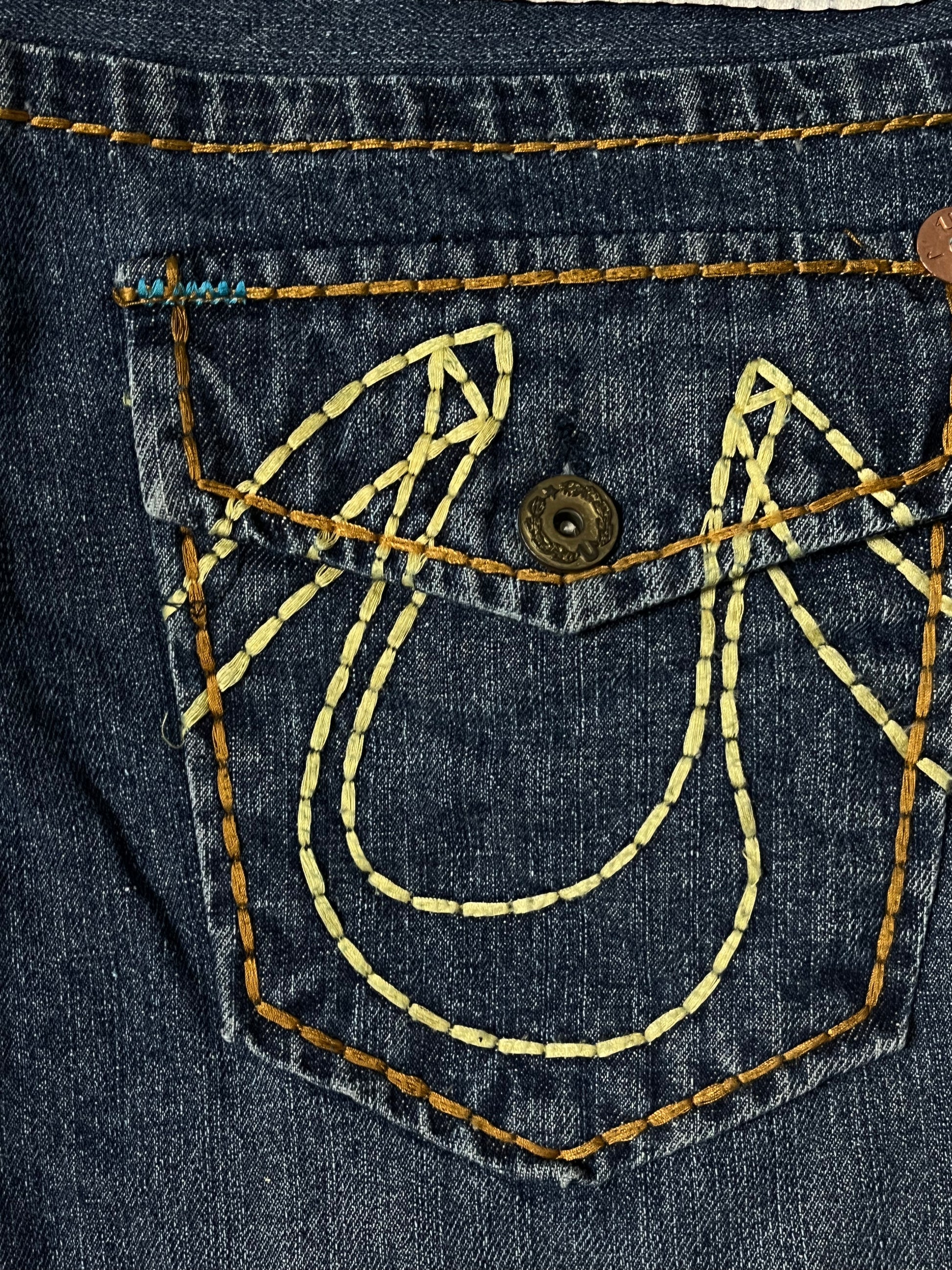 vintage True Religion jeans {L-XL}