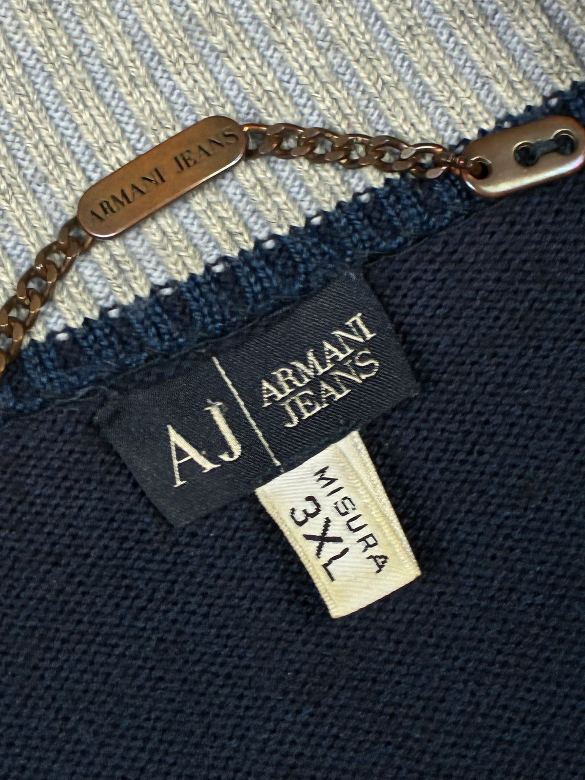 vintage Armani Jeans sweatjacket {XL}