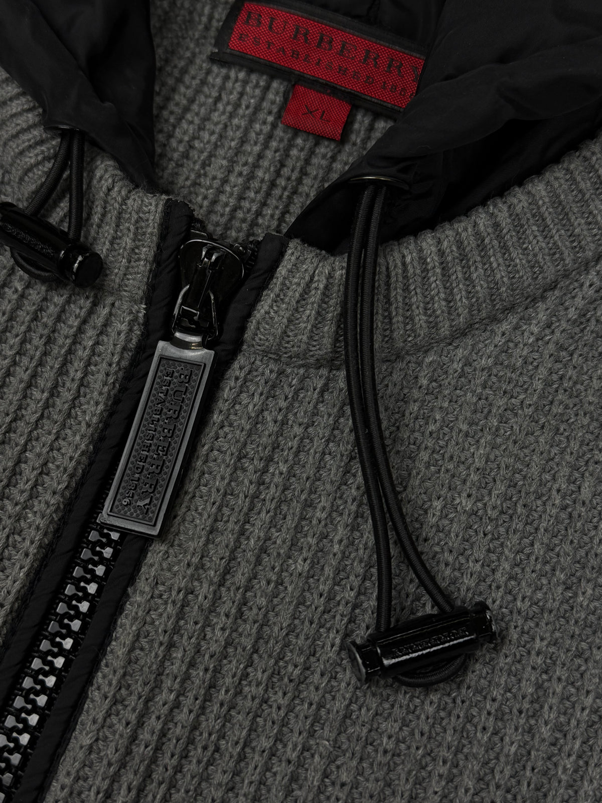 vintage Burberry Sport sweatjacket {XL}