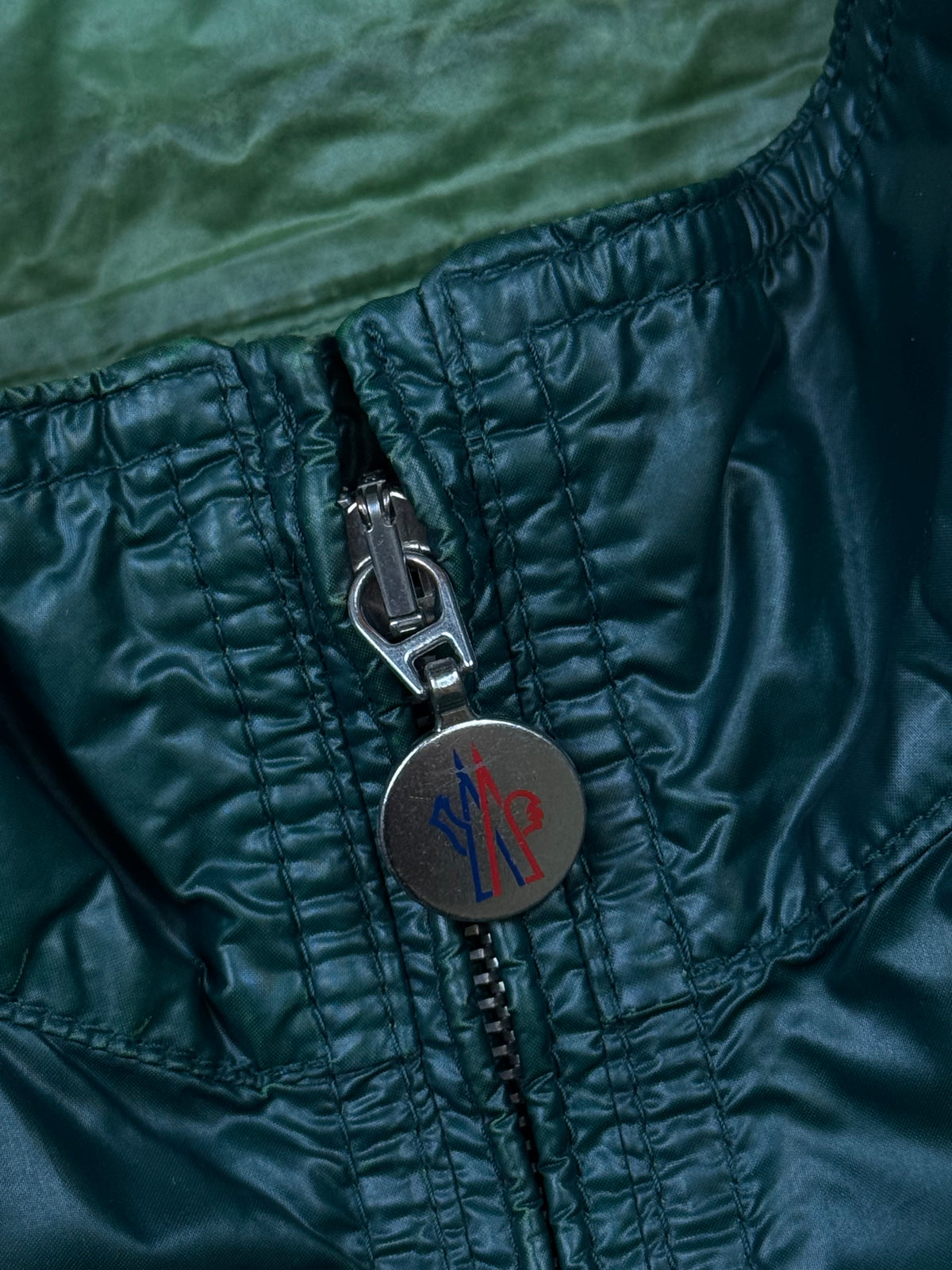 vintage Moncler windbreaker {M}