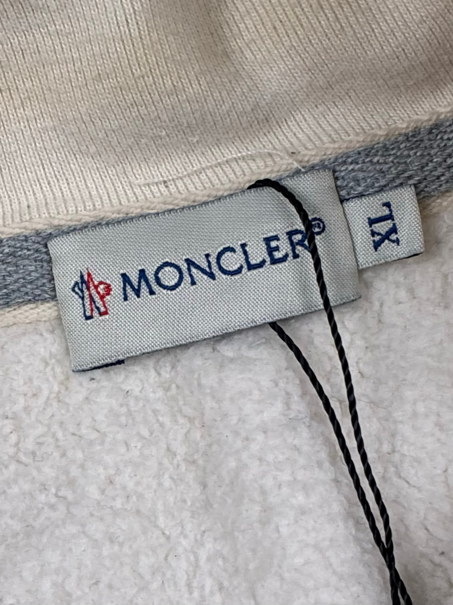 vintage Moncler sweatjacket {L}