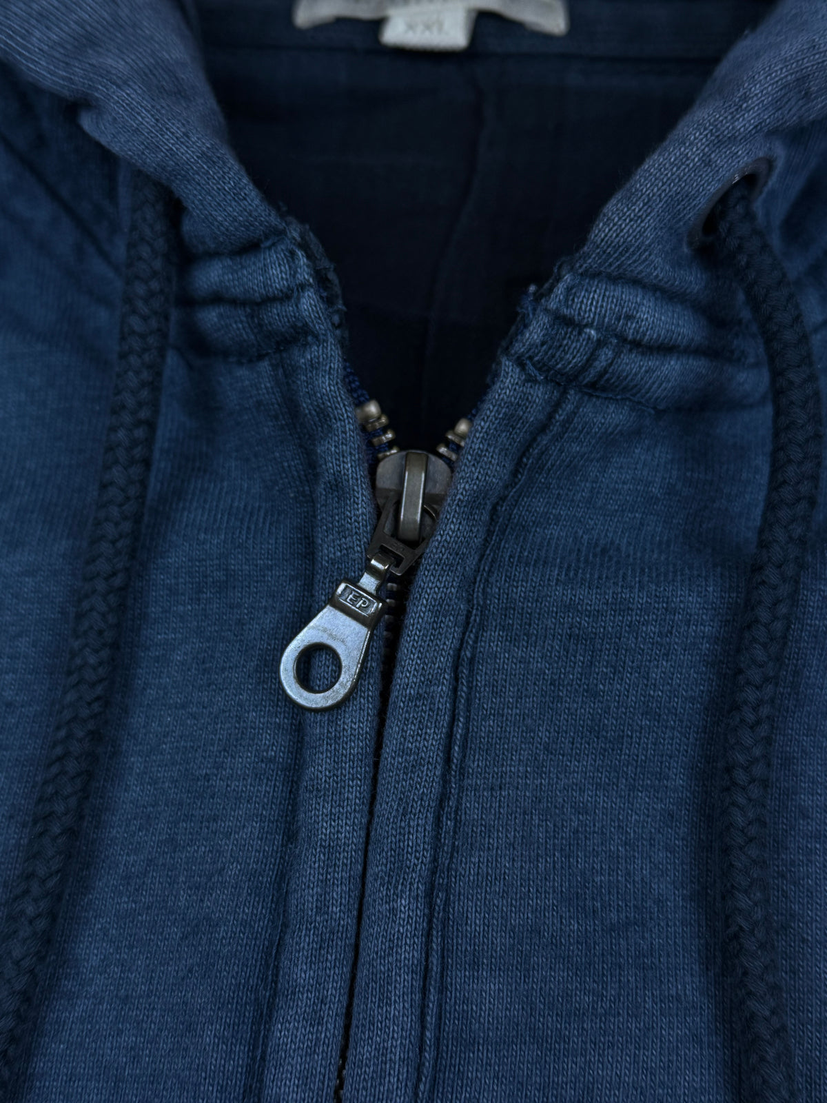 vintage Burberry sweatjacket {XL}