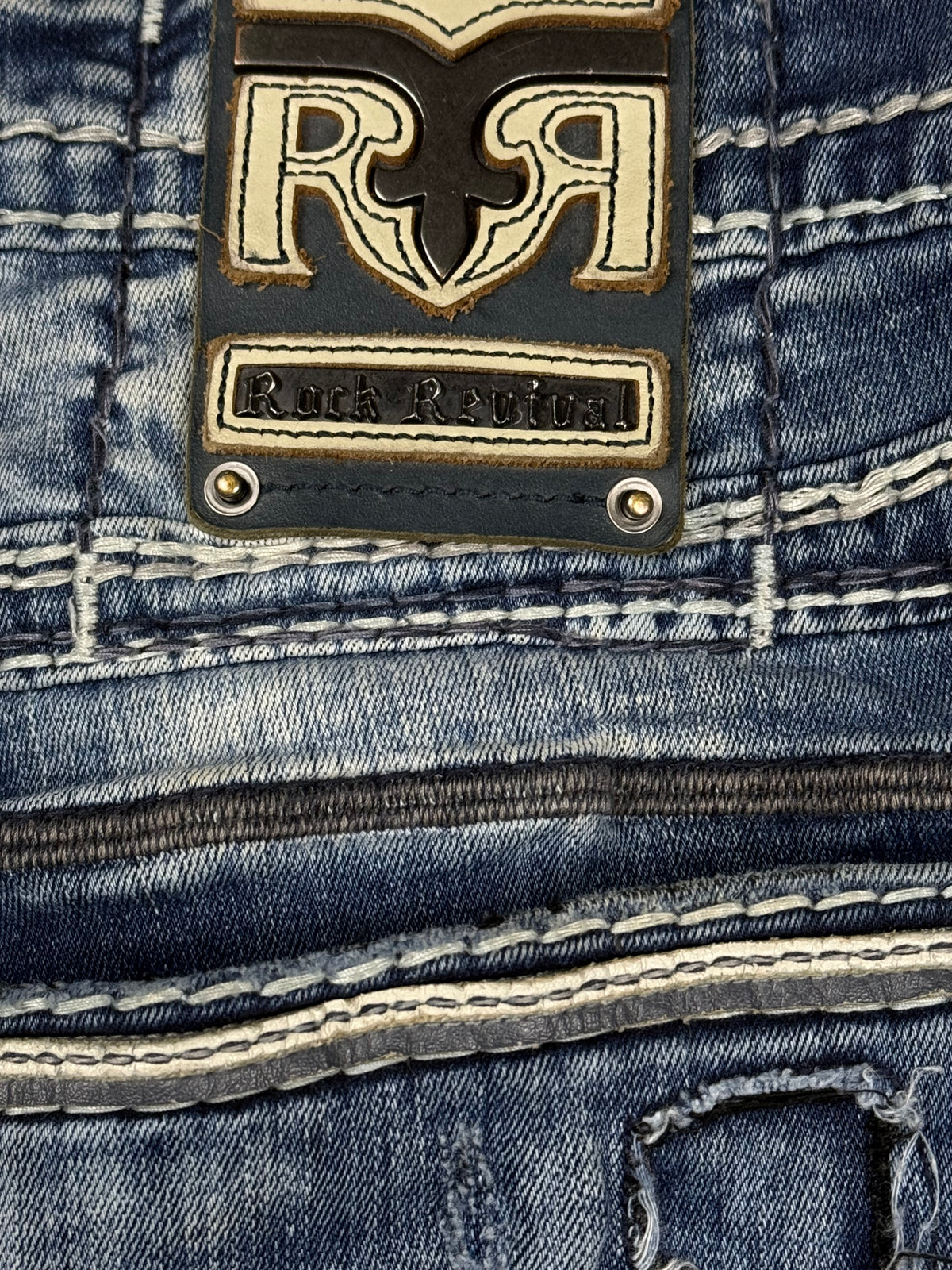 vintage Rock Revival jeans {XL}