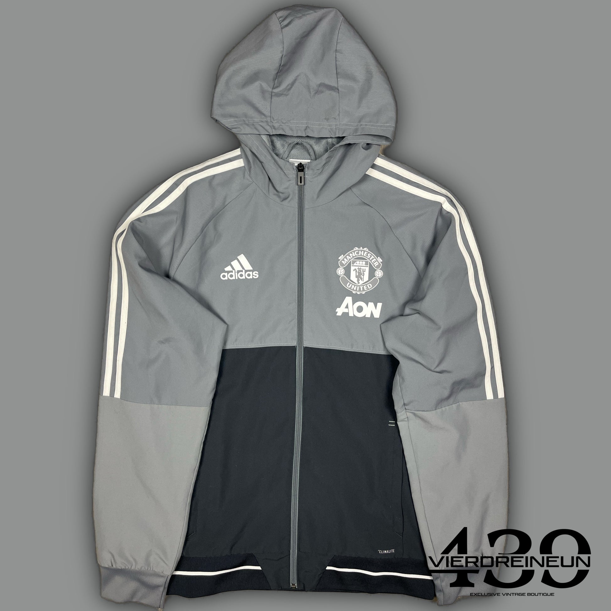 vintage Adidas Manchester United windbreaker {M}