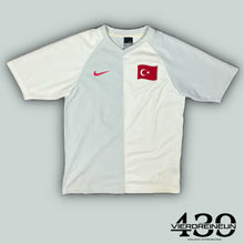 Carica l&#39;immagine nel visualizzatore di Gallery, vintage Nike Turkey 2006 away jersey {S}
