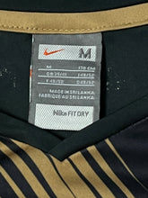 Load image into Gallery viewer, vintage Nike jersey {M}
