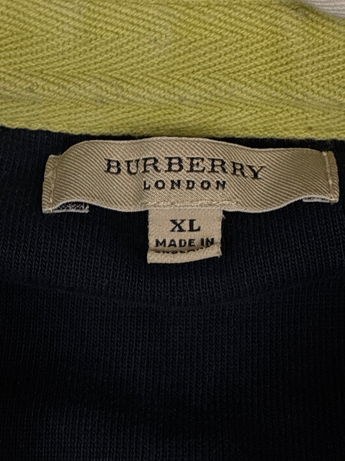 vintage Burberry polo long {XL}