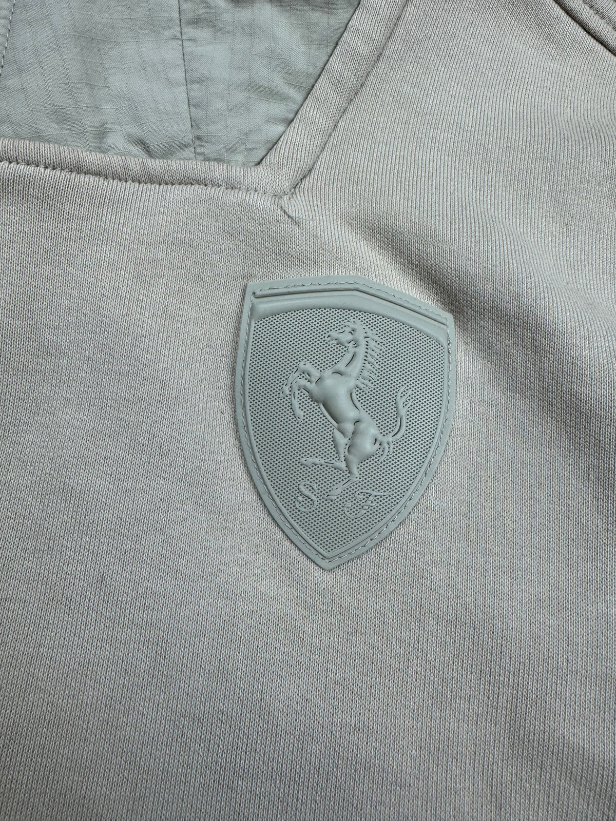 vintage Puma Ferrari sweatjacket {S}