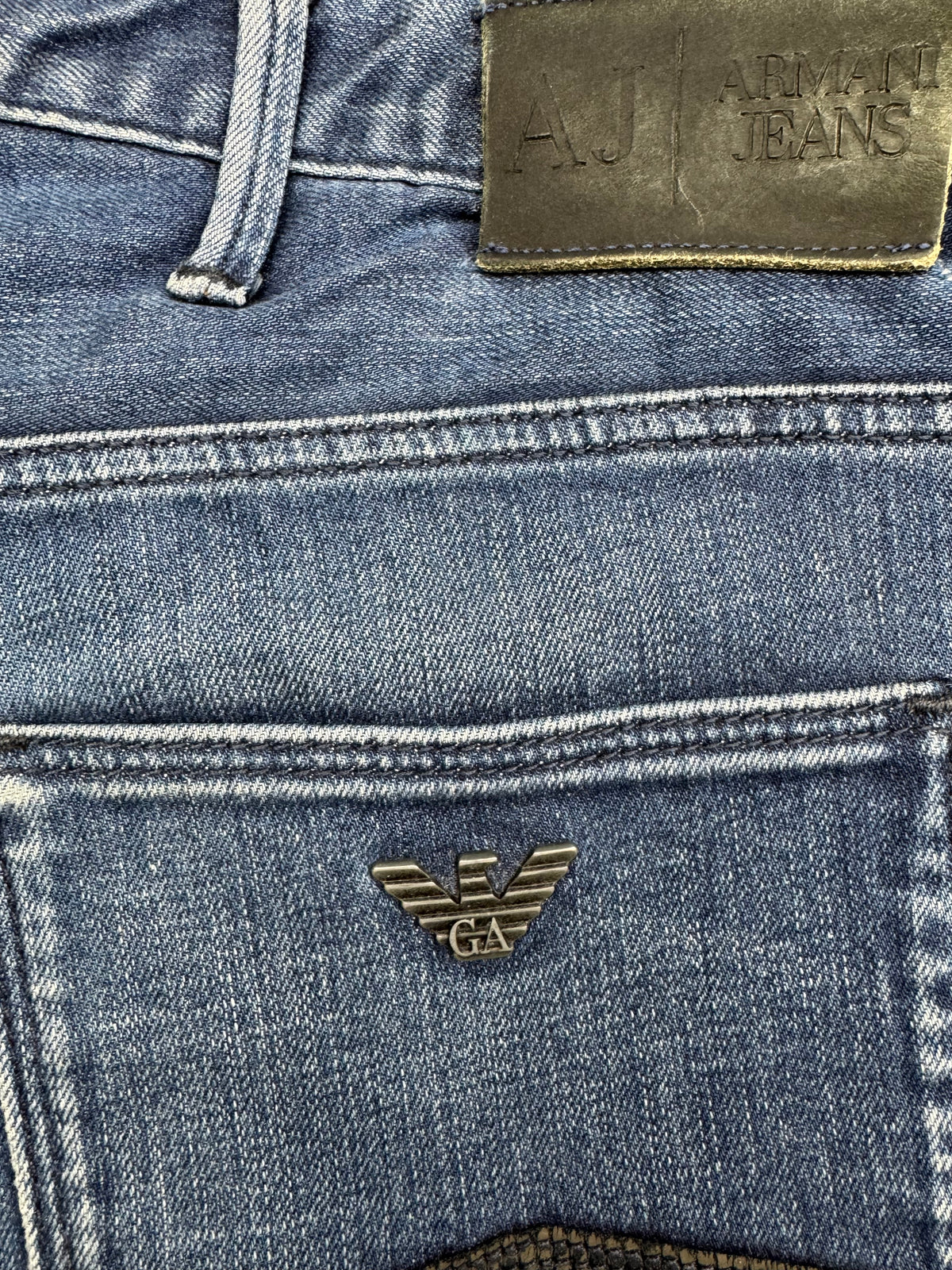 vintage Armani jeans {S}