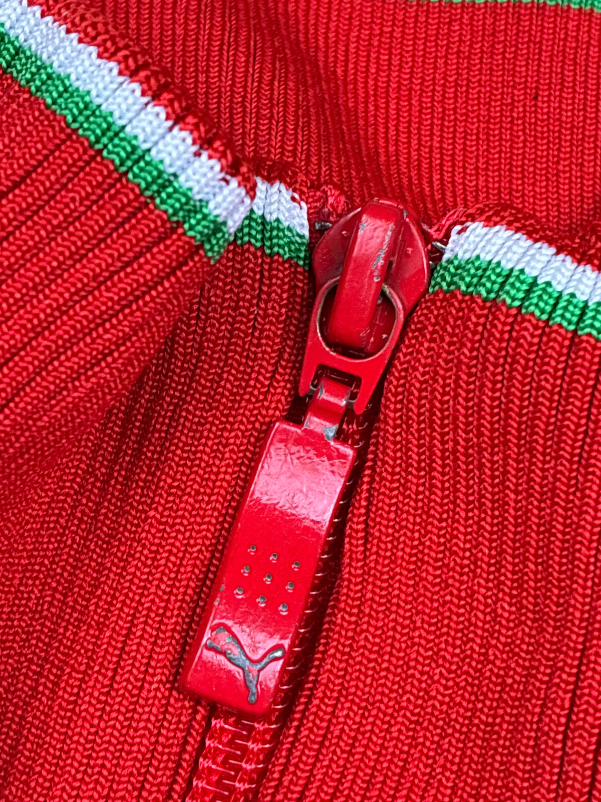 vintage Puma Ferrari sweatjacket {XS}