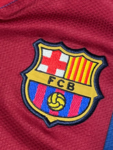 Cargar imagen en el visor de la galería, vintage Nike Fc Barcelona 2006-2007 home jersey {XS}
