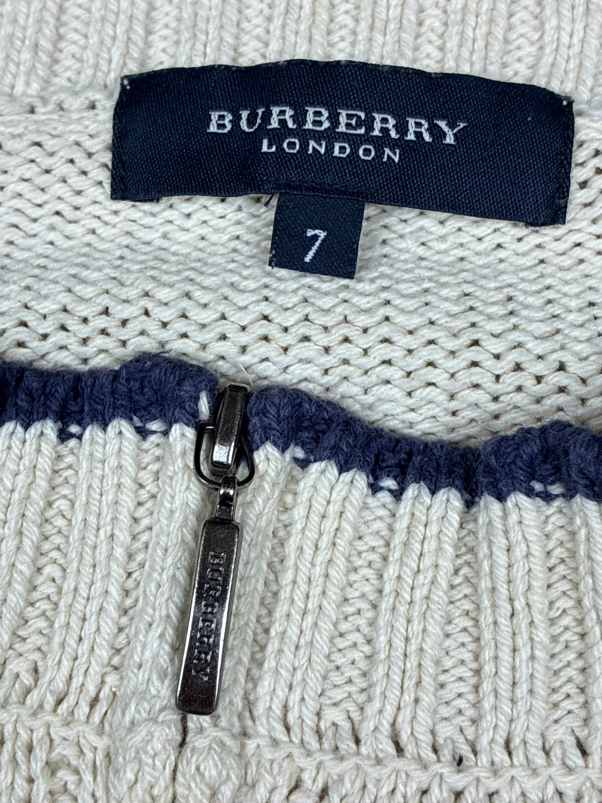 vintage Burberry sweatjacket {XL}