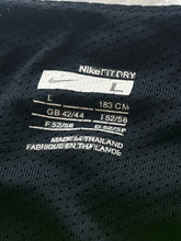 Carica l&#39;immagine nel visualizzatore di Gallery, vintage Nike Fc Barcelona long trainingjersey {L}
