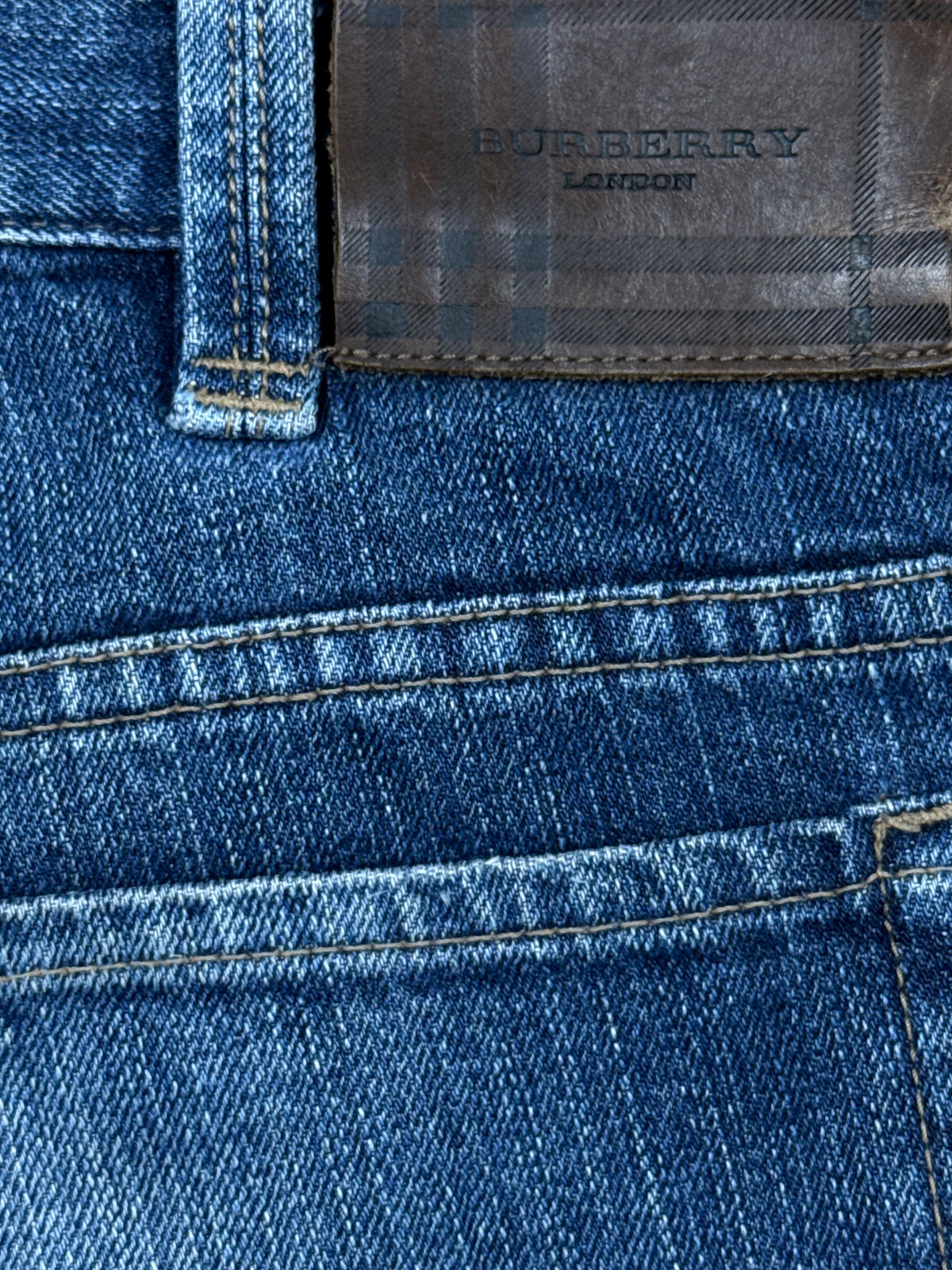 vintage Burberry jeans {S}