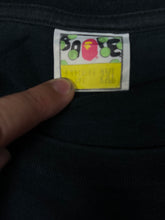 Cargar imagen en el visor de la galería, vintage BAPE a bathing ape t-shirt {XXL}
