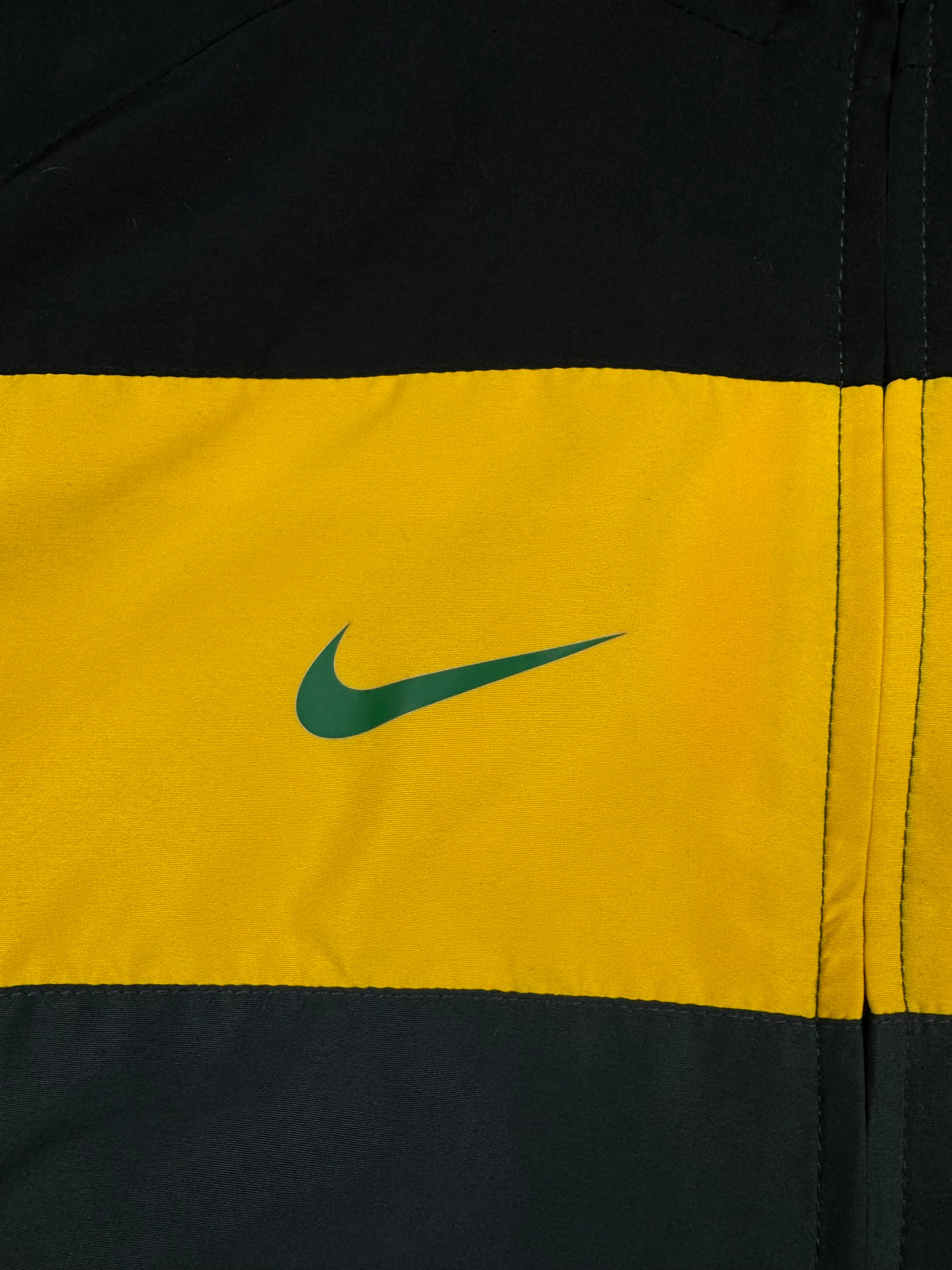 vintage Nike Brasil windbreaker {L}