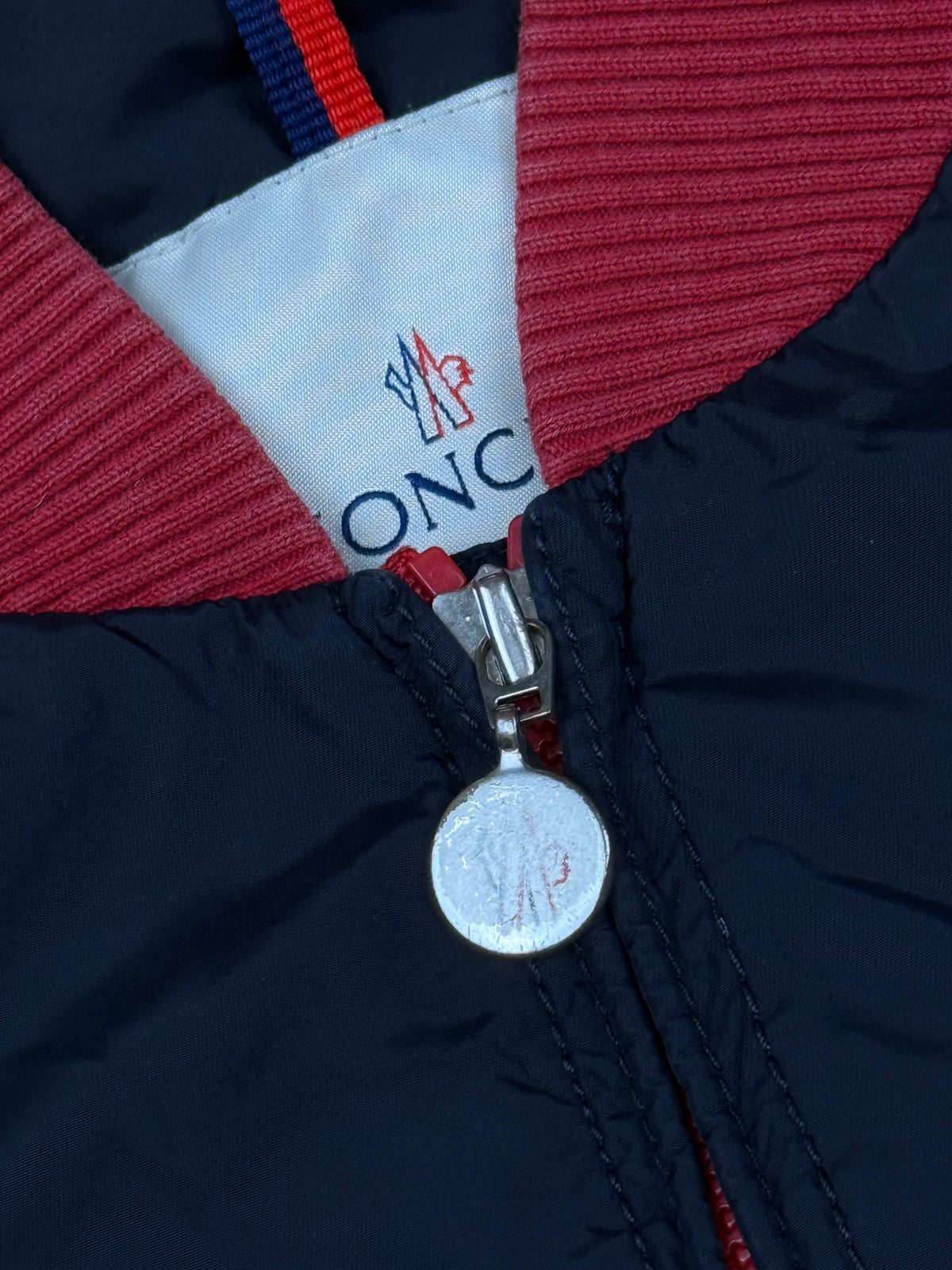 vintage Moncler windbreaker {M}