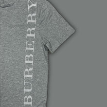 Charger l&#39;image dans la galerie, vintage Burberry t-shirt {M}
