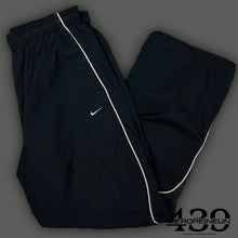 Carregar imagem no visualizador da galeria, vintage Nike AirMax trackpants {XL}
