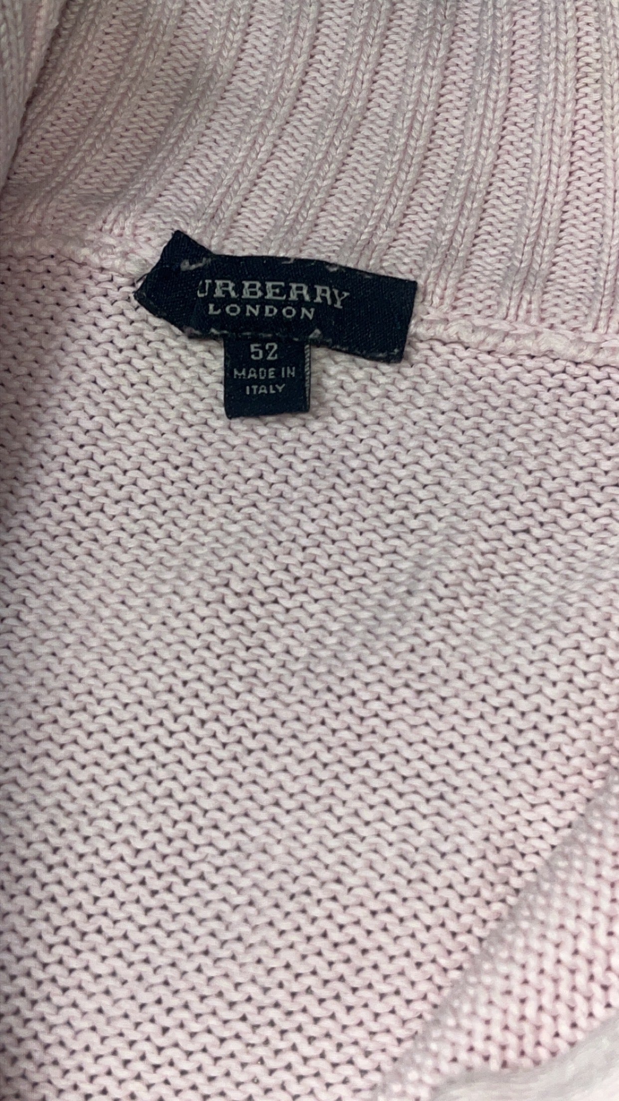 vintage pink Burberry halfzip {L}