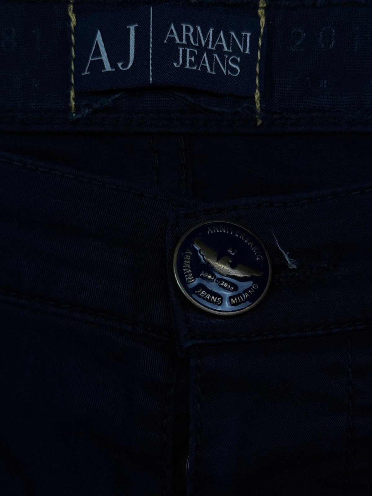 vintage Armani jeans {M}
