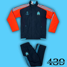 Carica l&#39;immagine nel visualizzatore di Gallery, vintage Adidas Olympique Marseille tracksuit {S}
