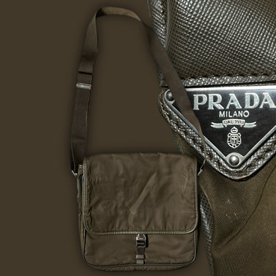 vintage Prada messengerbag